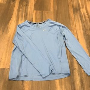 Nike dry fit long sleeve shirt